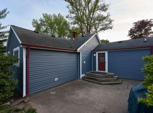 2455 Harrison Ave, Rochester Hills, MI 48307