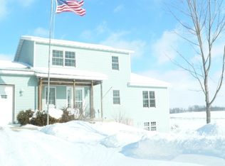 W7438 Creek Rd, Juneau, WI 53039