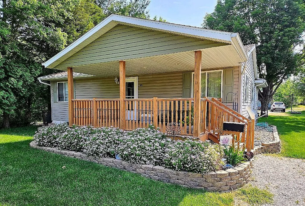 309 N Meek St photo 1