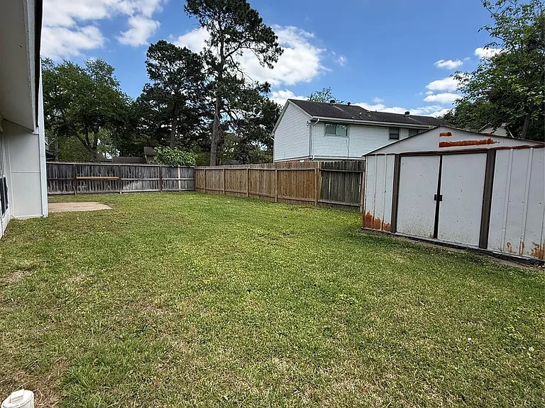 15307 Pebble Lake Dr — Photo 31