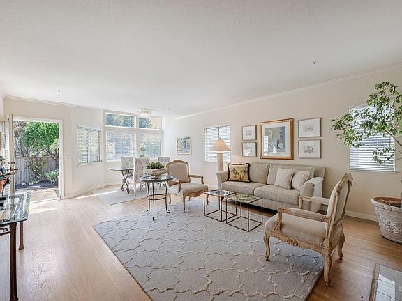 3rd image of 22 Parkview Circle