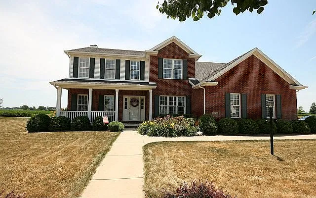 509 Riverbend Blvd photo 1