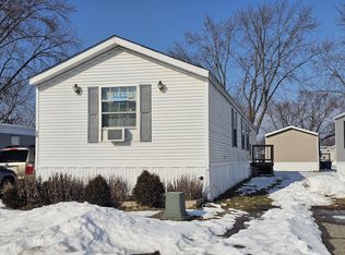 70 Pinecrest Dr, Greenwood, IN 46143