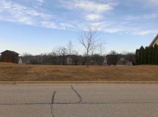 238 Pine St, Fredonia, WI 53021