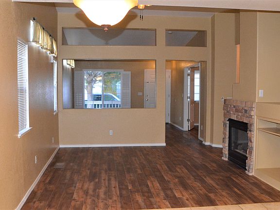 5th image of 1610 Westmont Ln