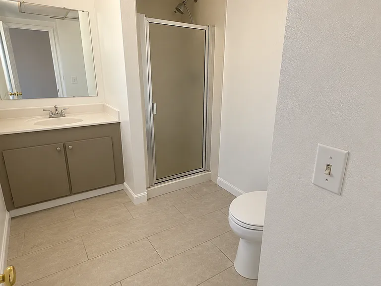 744 Beythe Ln — Photo 7