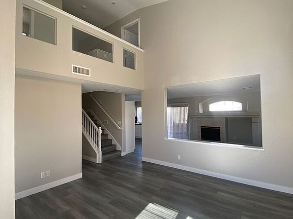 3rd image of 8474 Green Mesa Ct