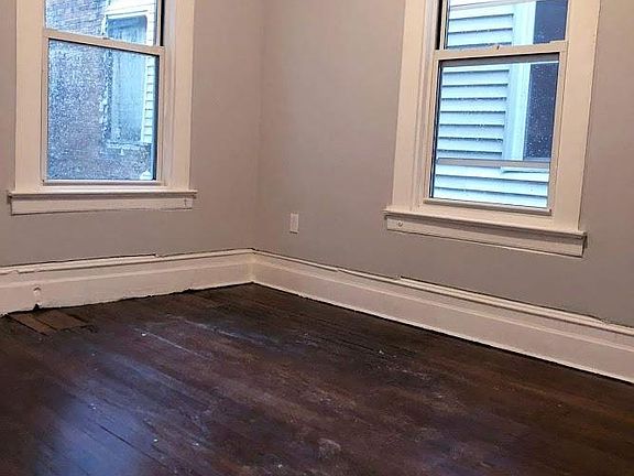 5th image of 110 Randolph Ave #3E