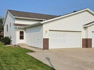 1811 49th St S, Fargo, ND 58103
