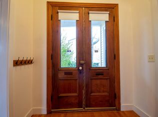 69 Washington St #1, Newburyport, MA 01950
