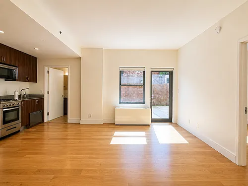 254 Front St #2-G Photo 1