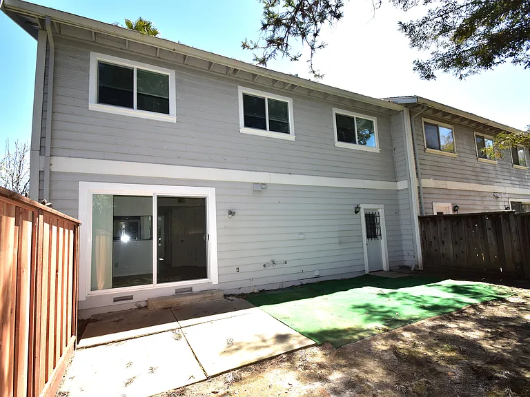 5469 Giuffrida Ct — Photo 13