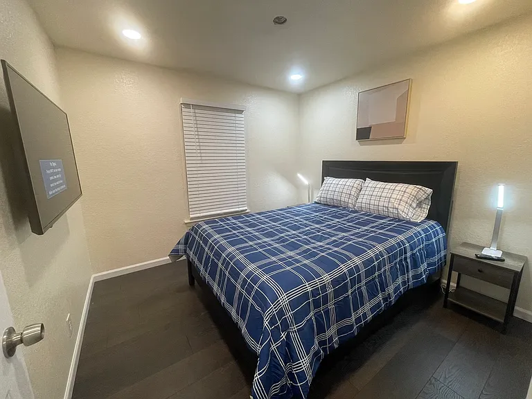 6807 Bender Dr — Photo 39