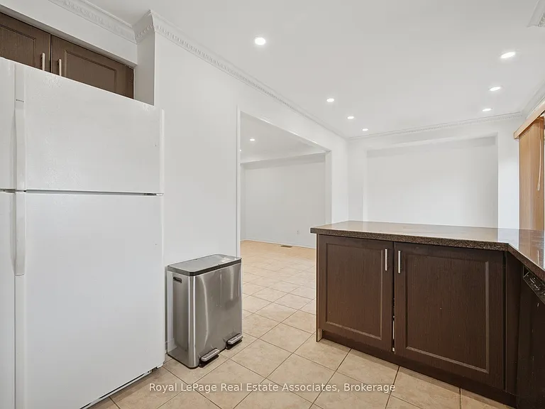 70 Echoridge Dr — Photo 19