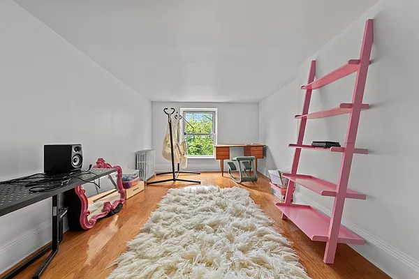 Rented by OneSpace Realty Group LLC | media 31