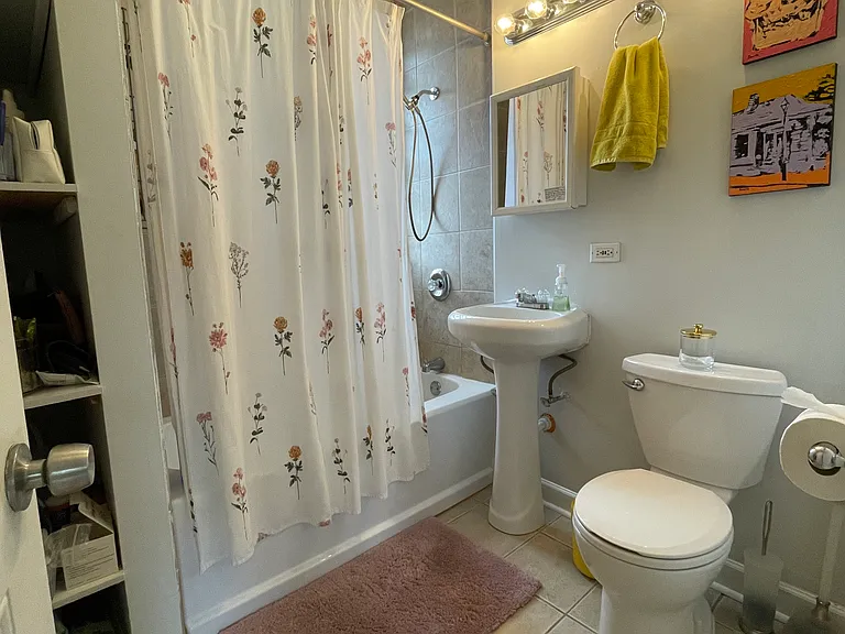 3227 S Aberdeen St #3R — Photo 4