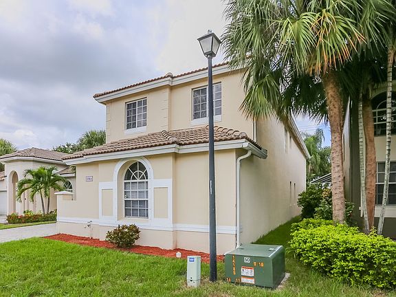 3rd image of 6964 Sea Daisy Dr