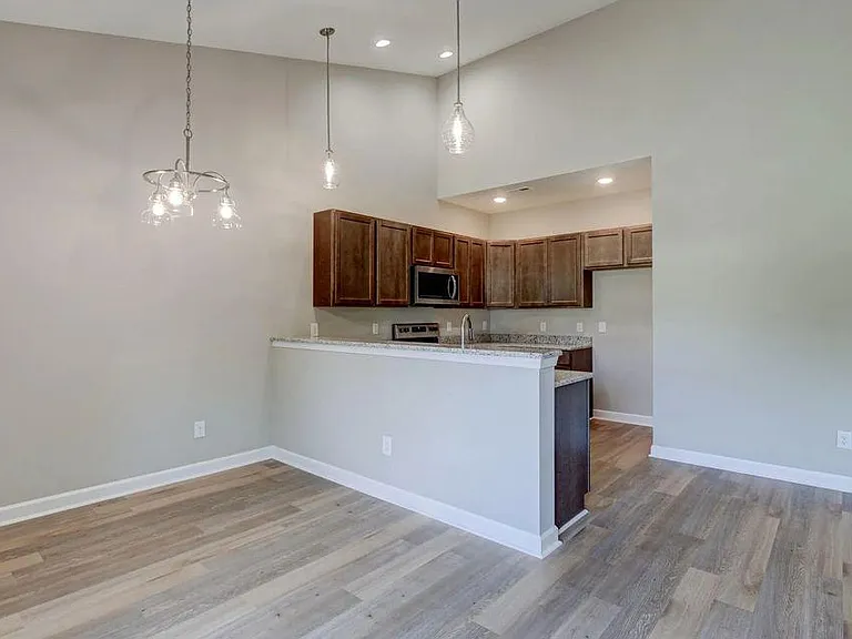154 Lincoln Place Cir — Photo 6