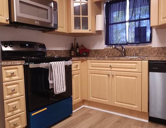 4th image of 5080 SW 64th Ave APT 208
