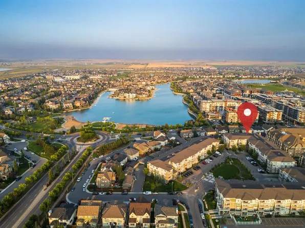 11 NW Mahogany Row SE #2105, Calgary, AB T3M 2L6