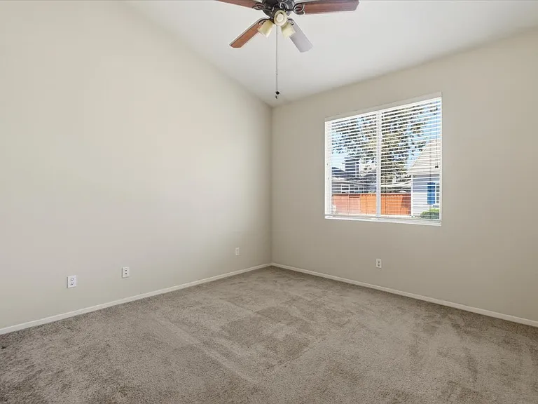 9386 Laguna Pointe Way — Photo 19