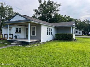 3536 Lawrence St, Moss Point, MS 39563