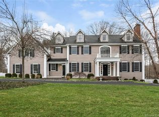 33 Toquam Rd, New Canaan, CT 06840