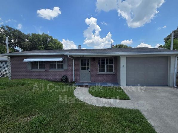 1043 Pineview Pl
