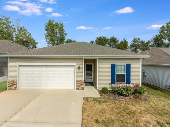 7816 NW 124th St, Kansas City, MO 64163