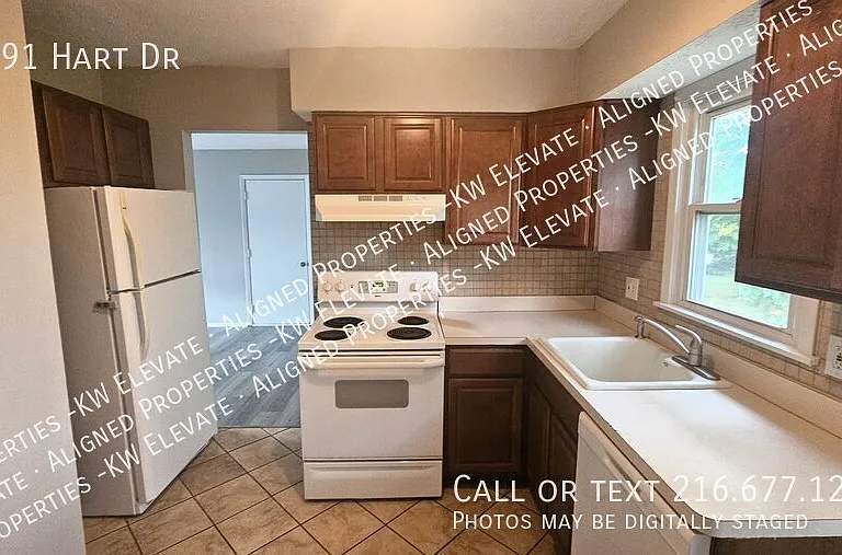 7191 Hart St — Photo 2