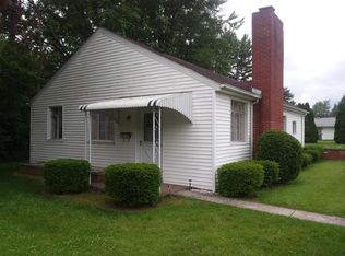 200 Warrington Ave, Findlay, OH 45840