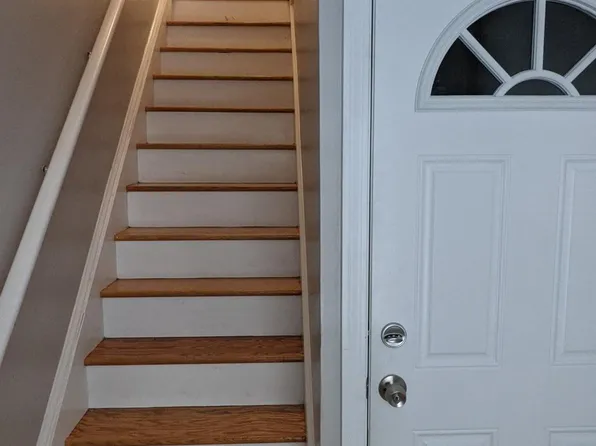 27 Mudge St Floor 3, Lynn, MA 01902