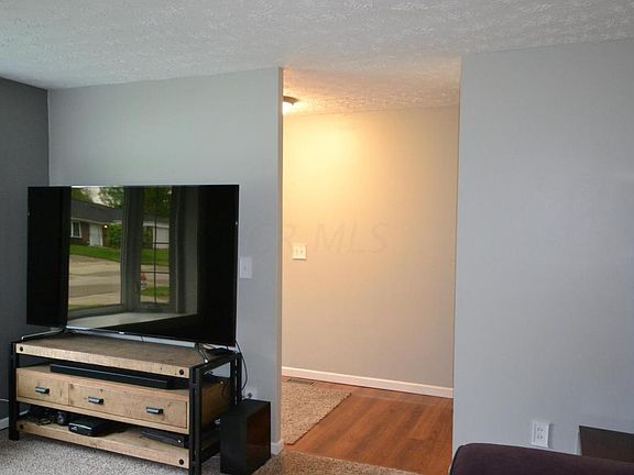 5th image of 547 Daventry Ln