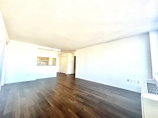 Rented by Addison Property Group | media 15