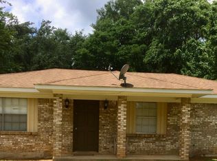 700 Bonneville Dr, Mobile, AL 36695