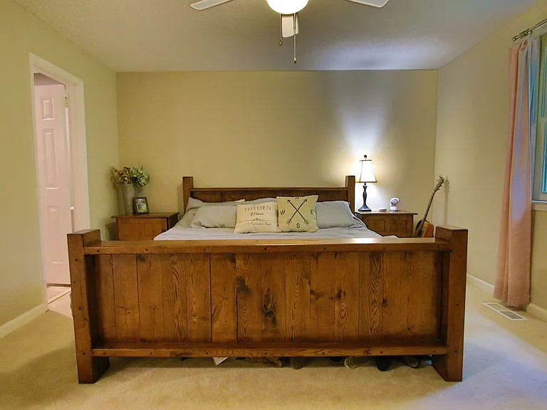 702 Fox Ridge Dr — Photo 8