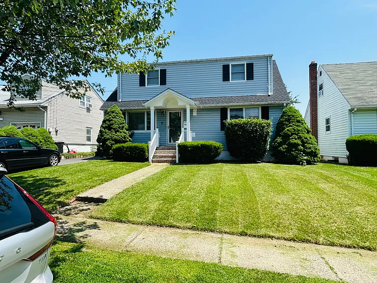 Meadow Ln — Photo 2