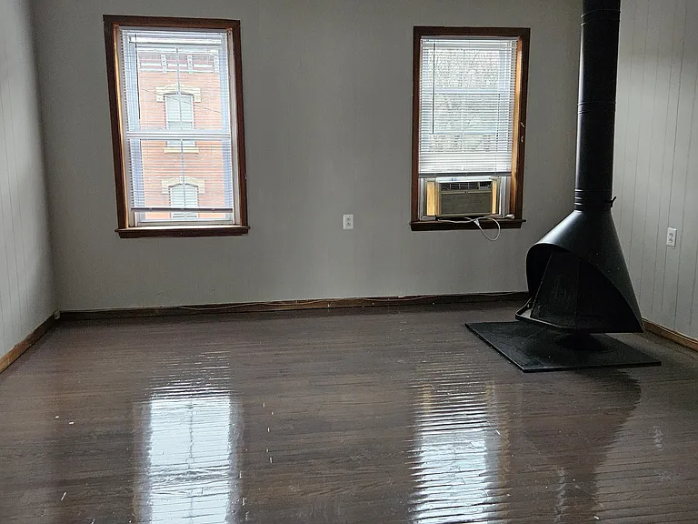 3926 Pine St #2 — Photo 10