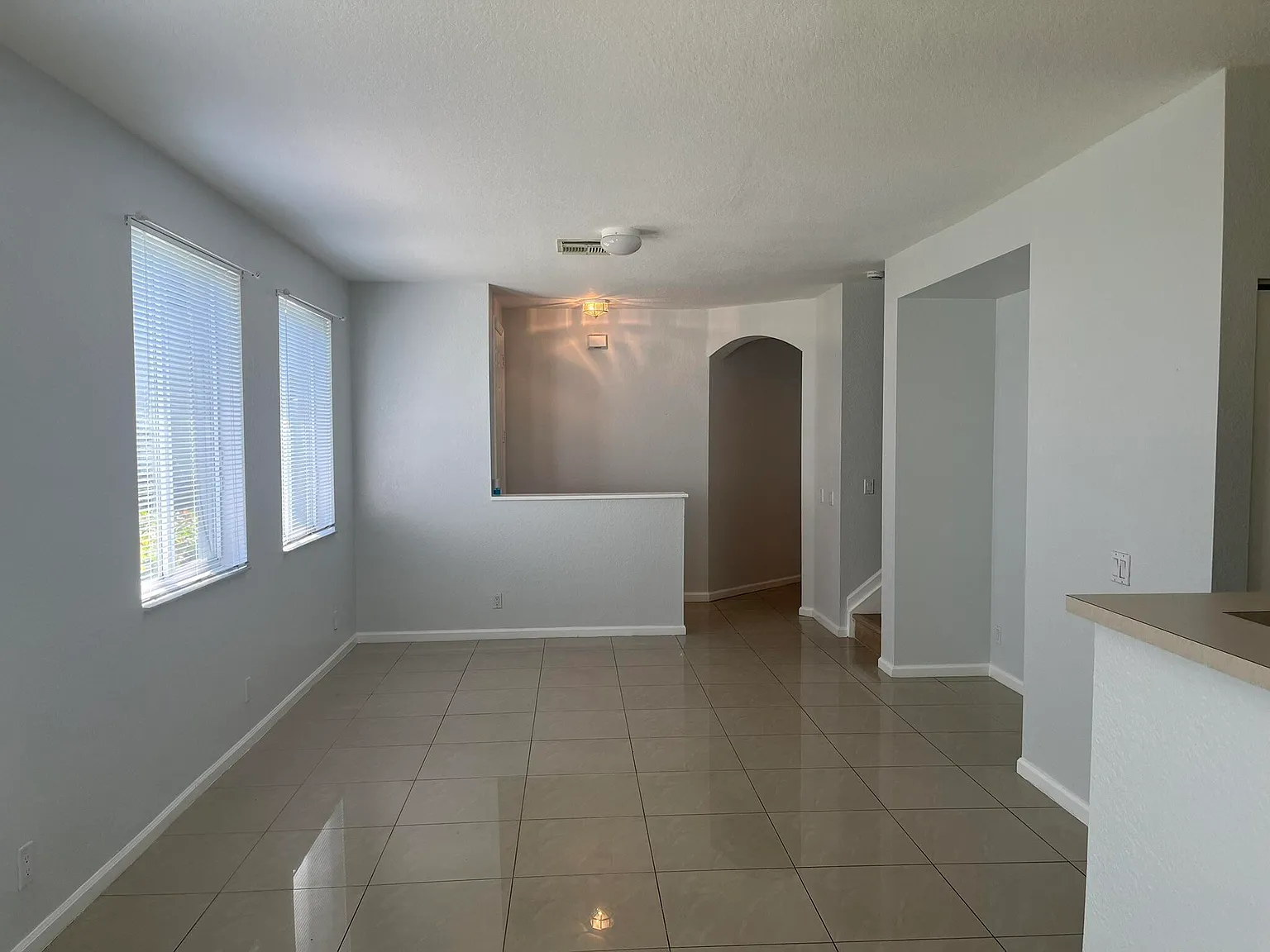 2 bed, 2.5 bath, 1199 sqft, $2,400 — Photo 4