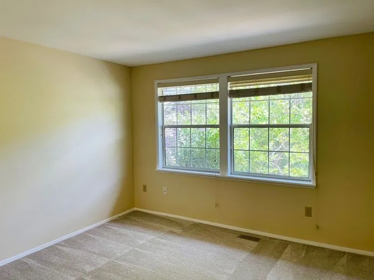 14007 SE 51st Pl — Photo 15