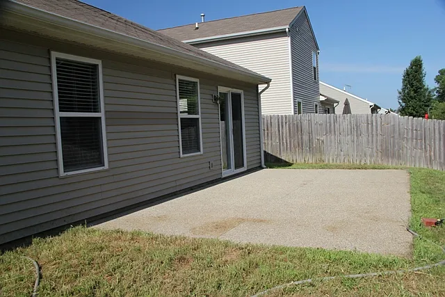 633 Royce Dr — Photo 9