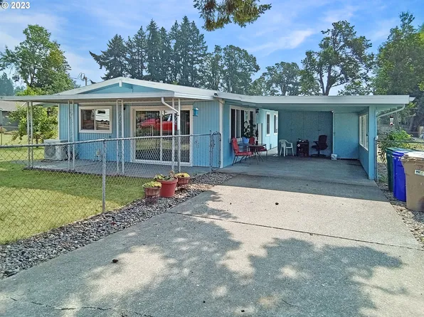 17843 SE Candy Ln, Milwaukie, OR 97267