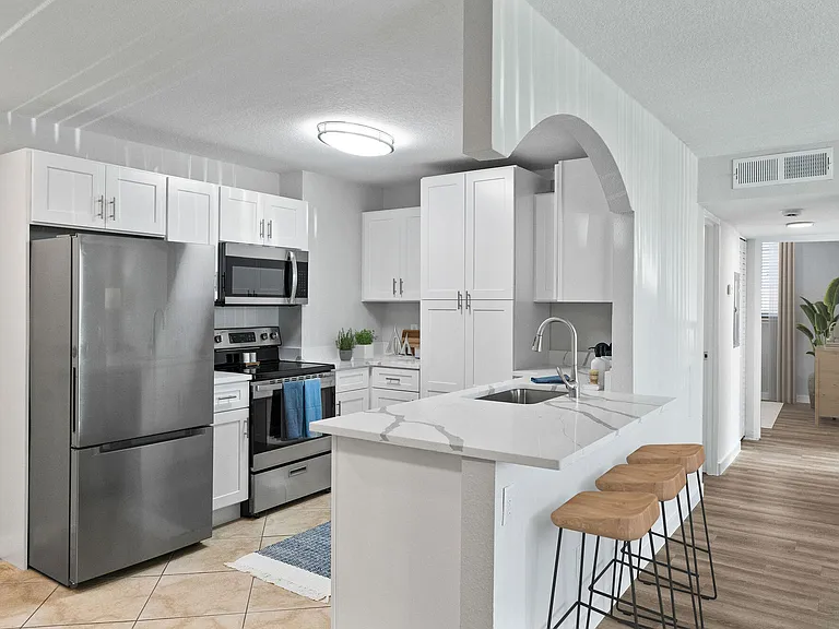 Waters Pointe — Photo 16