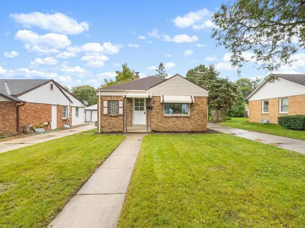 2736 S 52nd PLACE, Milwaukee, WI 53219