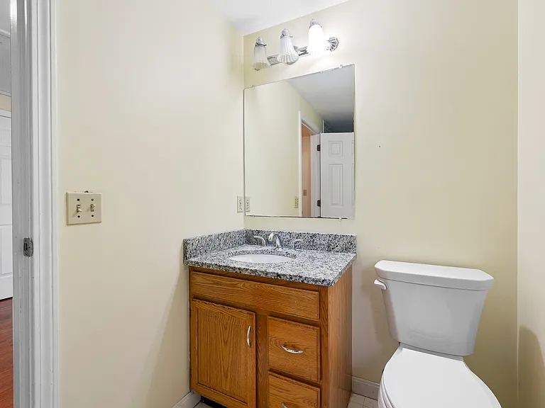 4 Nightingale Dr — Photo 23