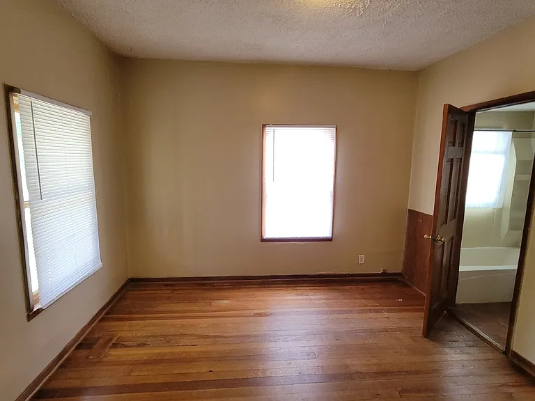 1732 E Kelly St — Photo 2
