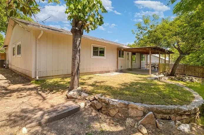 2121 Trede Dr — Photo 24