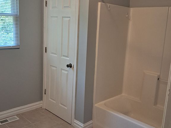5th image of 343 N 20th St