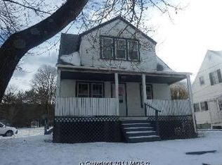 217 Moser Ave, Paw Paw, WV 25434