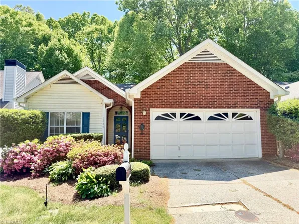 2836 Wynfield Crossing Ln, Winston Salem, NC 27103